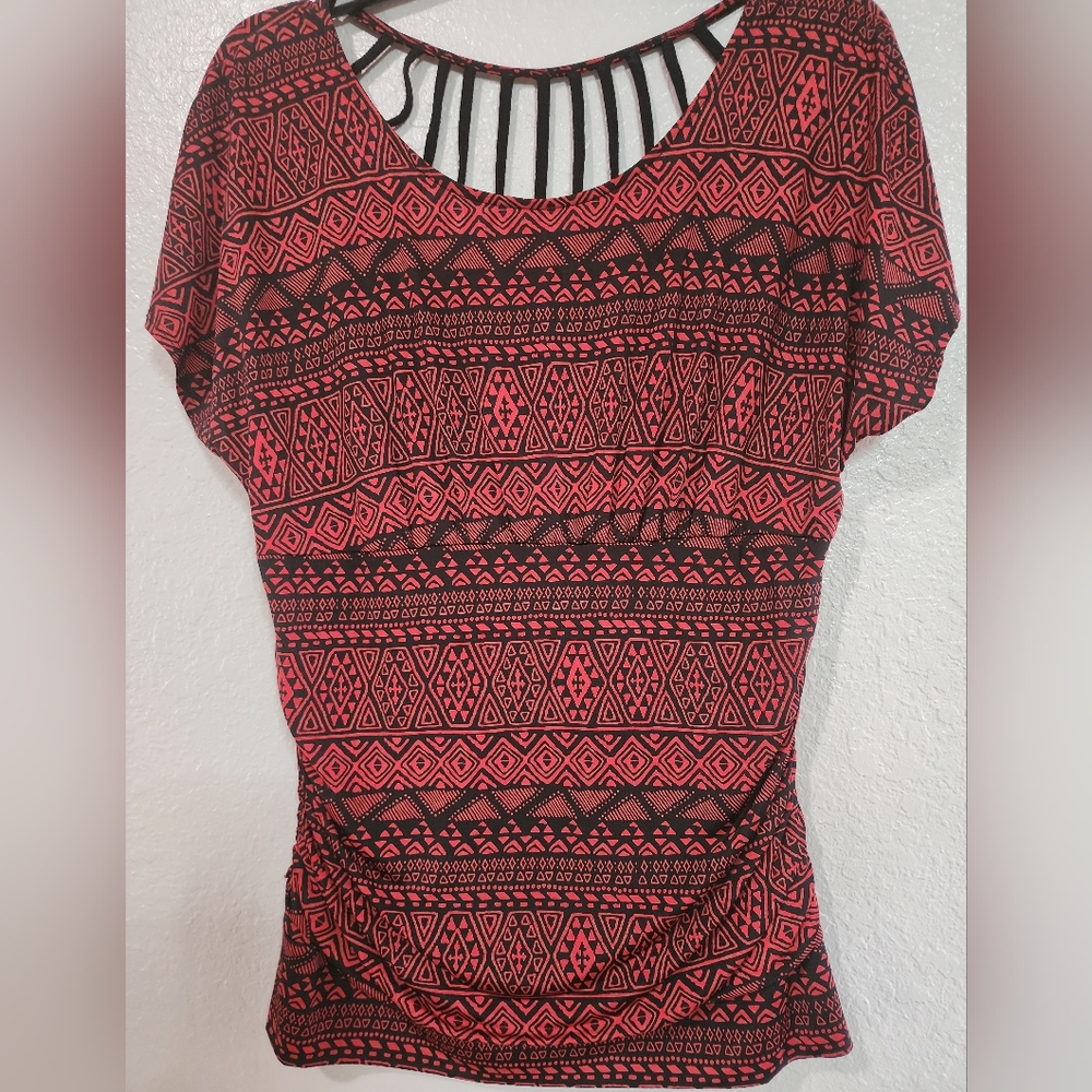 Heart Soul, Junior’s Size XL Blouse Top, Short Sleeves, Back Straps